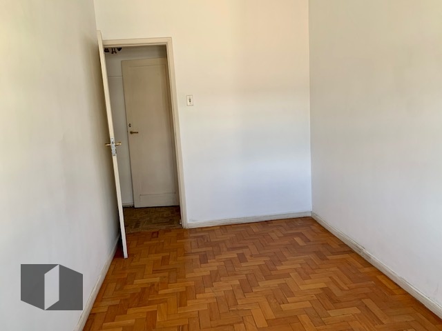 Apartamento à venda com 4 quartos, 142m² - Foto 14