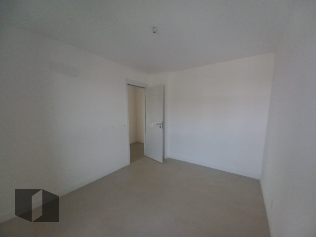 Apartamento à venda com 3 quartos, 120m² - Foto 19