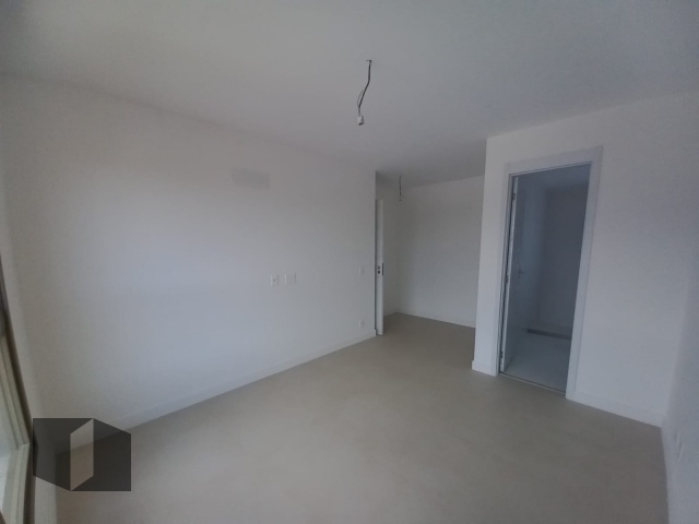 Apartamento à venda com 3 quartos, 120m² - Foto 13