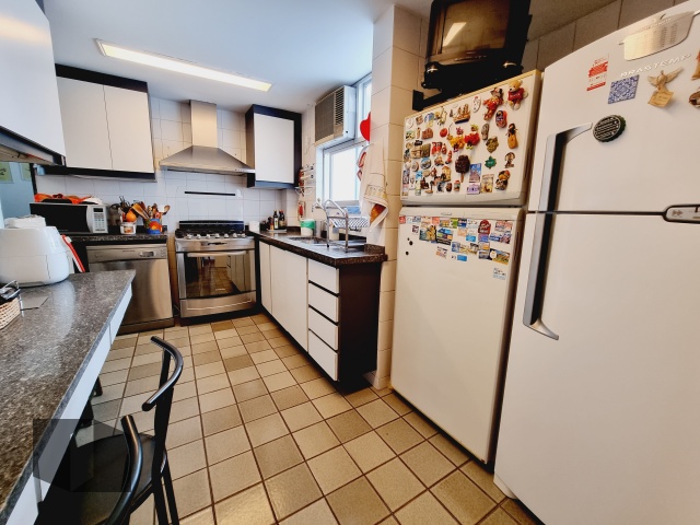 Apartamento à venda com 4 quartos, 193m² - Foto 39