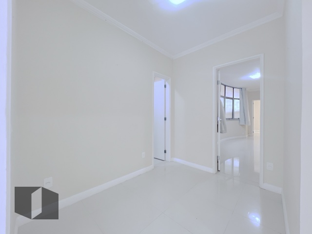 Apartamento à venda com 4 quartos, 283m² - Foto 6