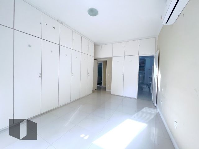 Apartamento à venda com 4 quartos, 283m² - Foto 11