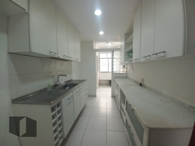 Apartamento à venda com 2 quartos, 78m² - Foto 13