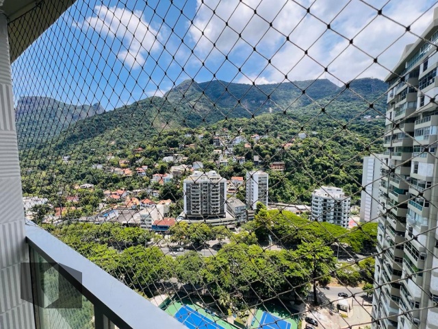 Apartamento à venda com 4 quartos, 166m² - Foto 6