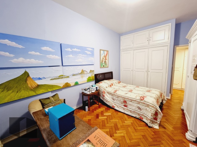 Apartamento à venda com 4 quartos, 210m² - Foto 18