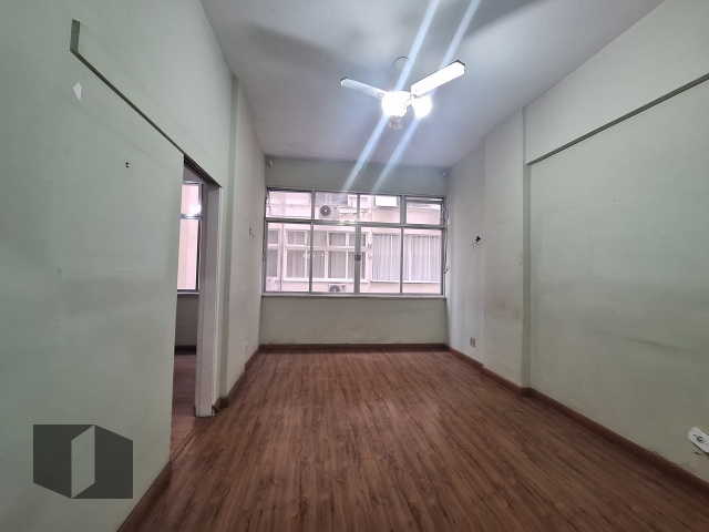 Apartamento à venda com 1 quarto, 39m² - Foto 1