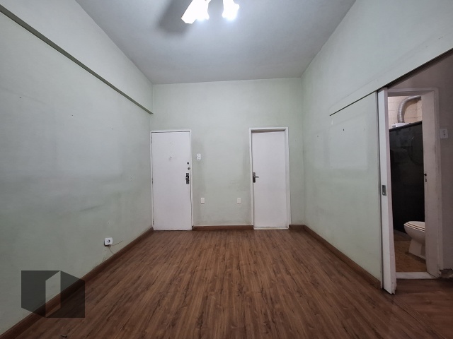 Apartamento à venda com 1 quarto, 39m² - Foto 2