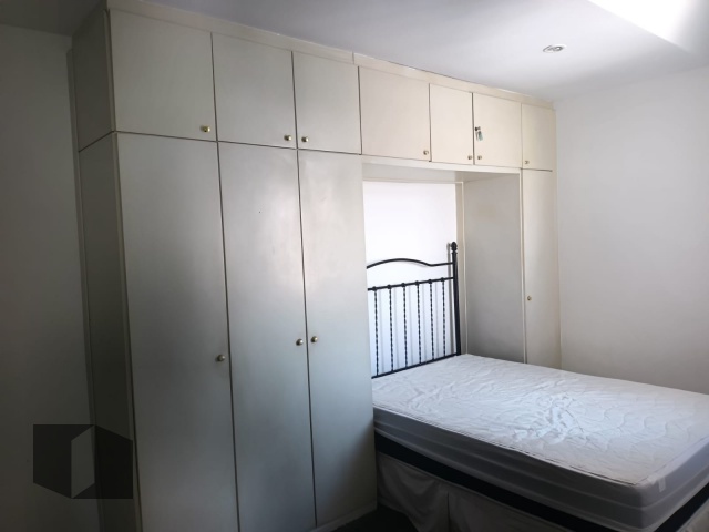 Apartamento à venda com 2 quartos, 73m² - Foto 5