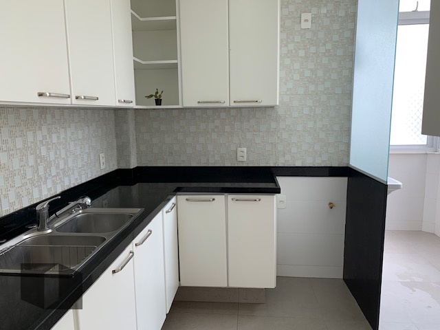 Apartamento à venda com 3 quartos, 90m² - Foto 17