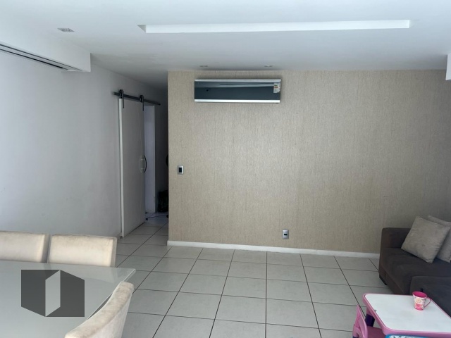 Cobertura à venda com 4 quartos, 205m² - Foto 2