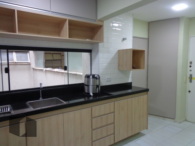 Apartamento para alugar com 3 quartos, 240m² - Foto 10