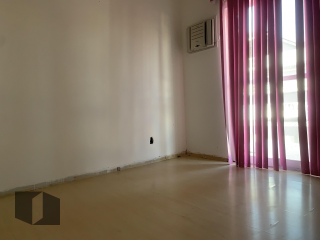 Casa à venda com 3 quartos, 197m² - Foto 17