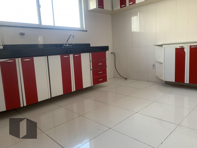 Casa à venda com 3 quartos, 197m² - Foto 25