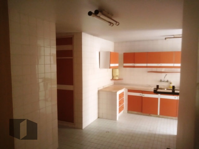 Apartamento à venda com 4 quartos, 149m² - Foto 26