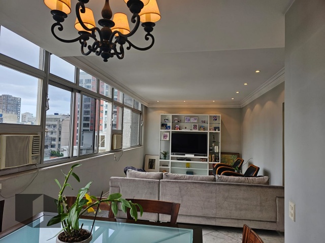 Apartamento à venda com 3 quartos, 134m² - Foto 2