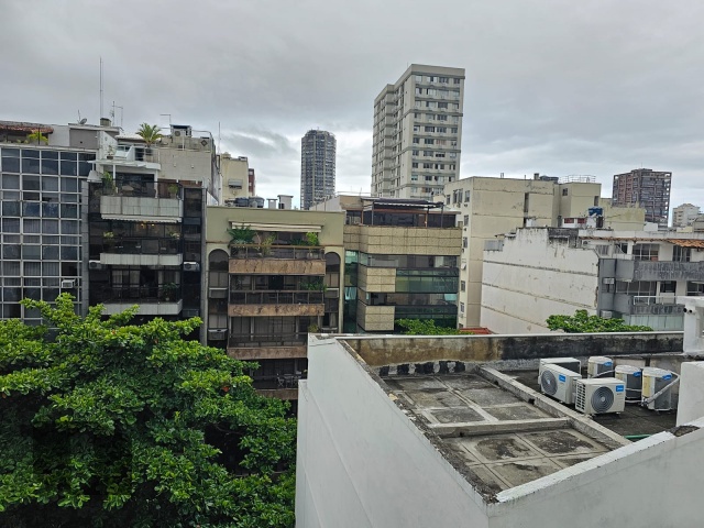 Apartamento à venda com 3 quartos, 134m² - Foto 3