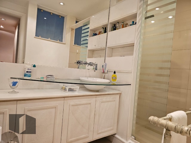 Apartamento à venda com 3 quartos, 134m² - Foto 12