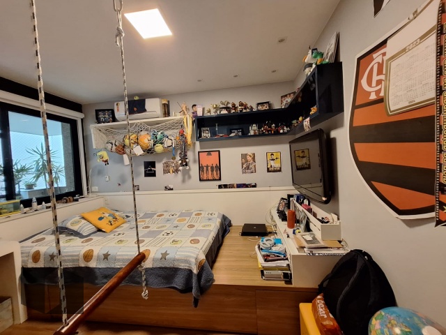 Apartamento à venda com 4 quartos, 166m² - Foto 18