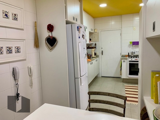 Apartamento à venda com 4 quartos, 206m² - Foto 21