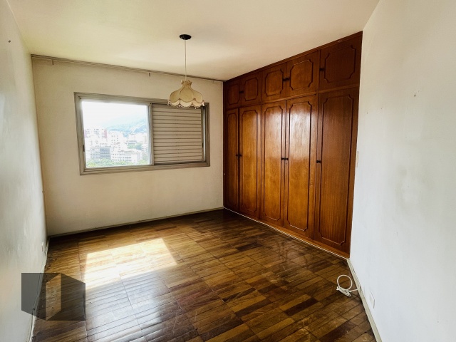 Apartamento à venda com 3 quartos, 127m² - Foto 12