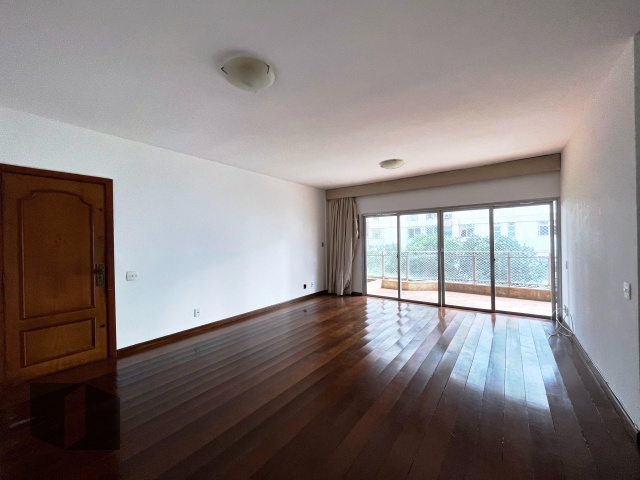 Cobertura para alugar com 3 quartos, 246m² - Foto 1