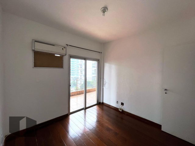 Cobertura para alugar com 3 quartos, 246m² - Foto 3