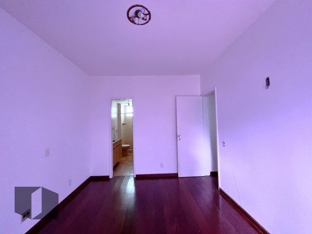 Cobertura para alugar com 3 quartos, 246m² - Foto 10