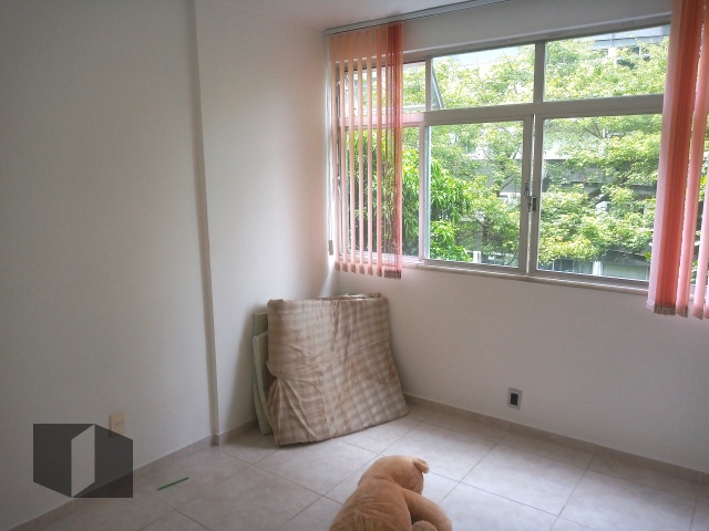 Apartamento à venda com 3 quartos, 93m² - Foto 7