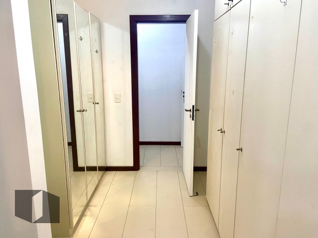 Apartamento à venda com 4 quartos, 282m² - Foto 13