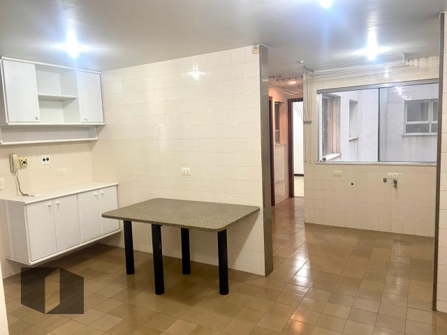 Apartamento à venda com 4 quartos, 282m² - Foto 19