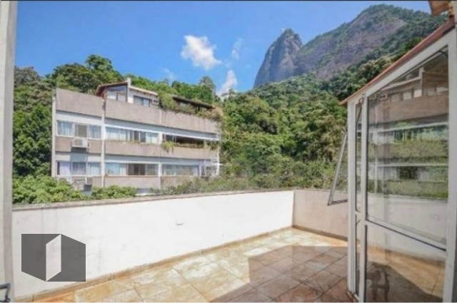 Cobertura à venda com 3 quartos, 207m² - Foto 4