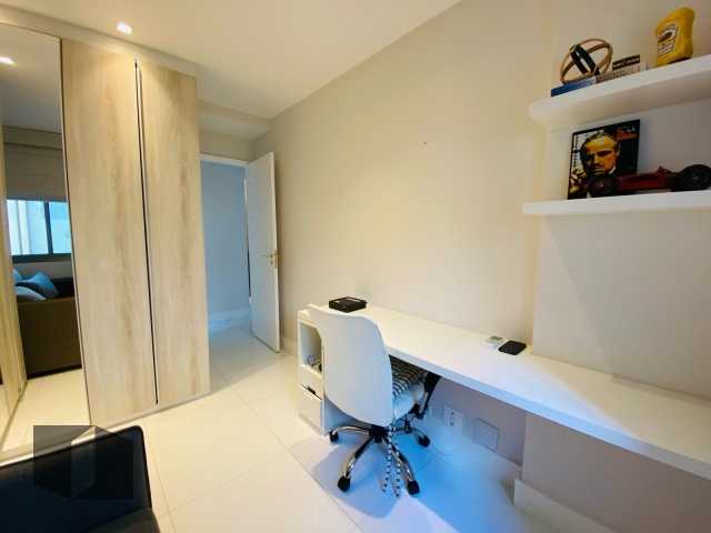 Apartamento à venda com 2 quartos, 70m² - Foto 12