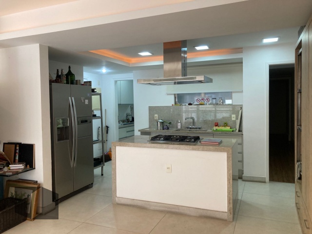 Apartamento à venda com 2 quartos, 96m² - Foto 20