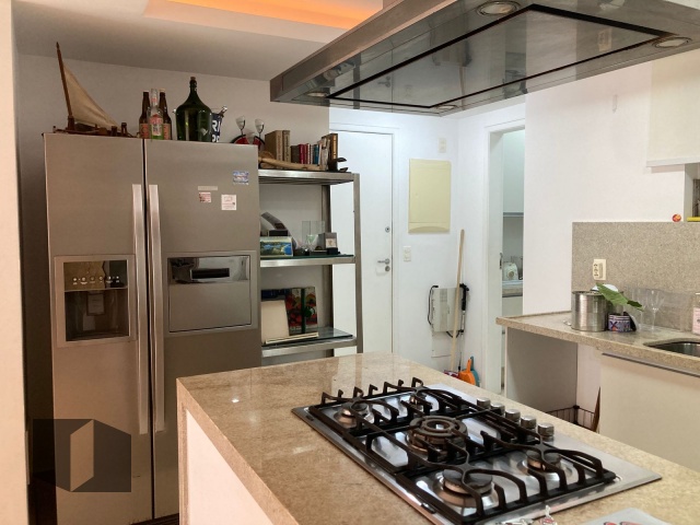 Apartamento à venda com 2 quartos, 96m² - Foto 21