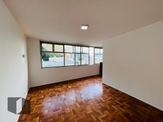 Apartamento à venda com 4 quartos, 206m² - Foto 6