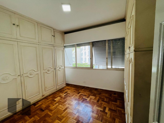 Apartamento à venda com 4 quartos, 206m² - Foto 10