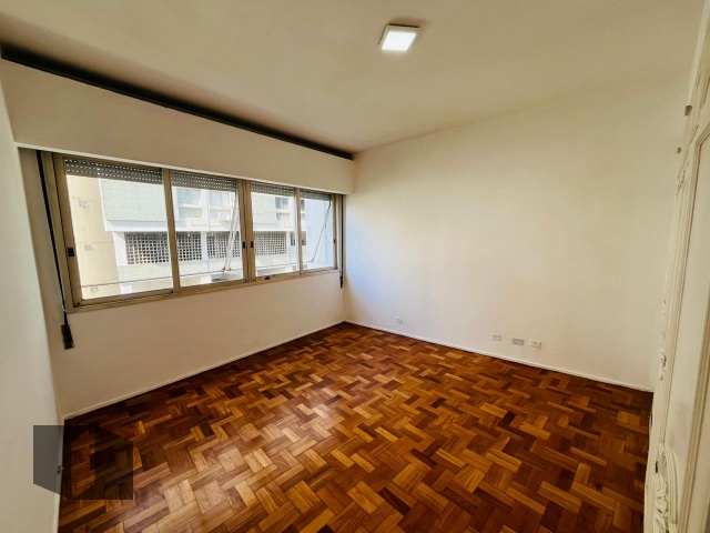 Apartamento à venda com 4 quartos, 206m² - Foto 12