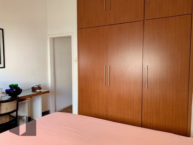 Apartamento à venda com 3 quartos, 182m² - Foto 4