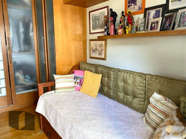 Apartamento à venda com 3 quartos, 115m² - Foto 13