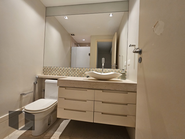 Apartamento à venda com 4 quartos, 168m² - Foto 5