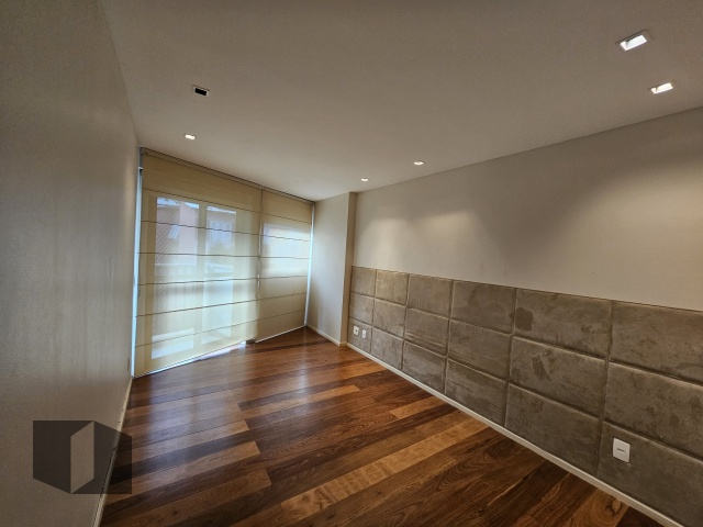 Apartamento à venda com 4 quartos, 168m² - Foto 13