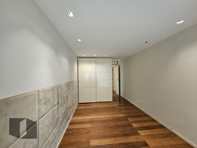 Apartamento à venda com 4 quartos, 168m² - Foto 11