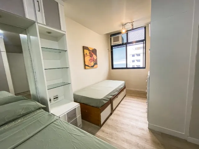 Apartamento à venda com 2 quartos, 75m² - Foto 9