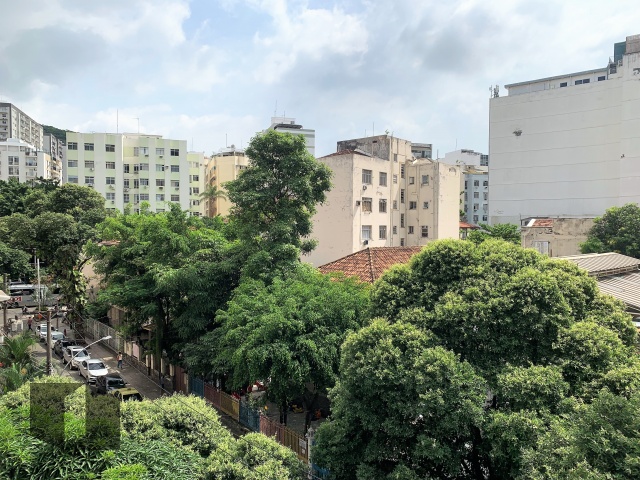 Apartamento à venda com 3 quartos, 202m² - Foto 5