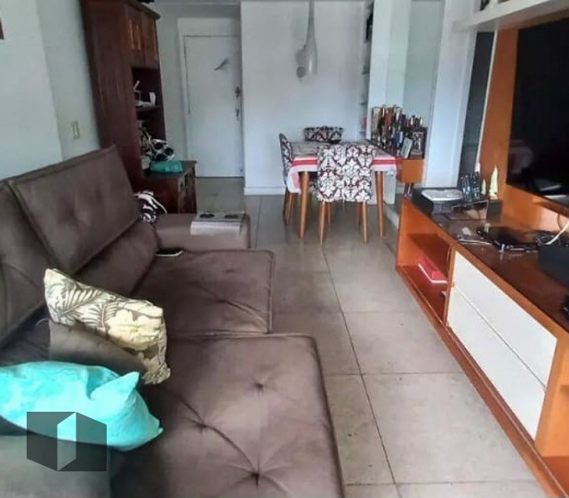 Apartamento à venda com 3 quartos, 99m² - Foto 2