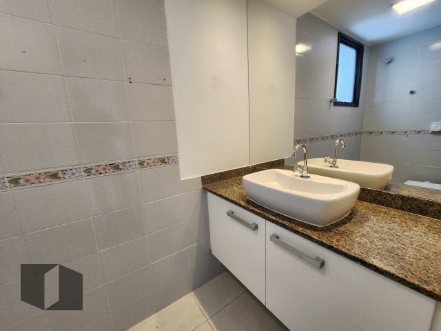 Apartamento à venda com 3 quartos, 180m² - Foto 20