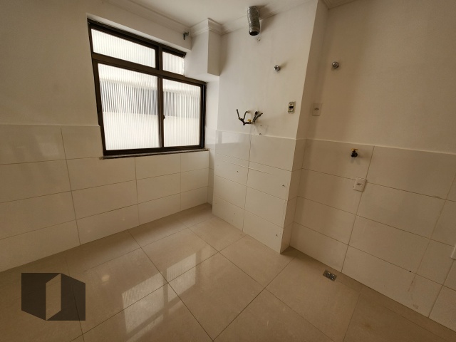 Apartamento à venda com 3 quartos, 180m² - Foto 26