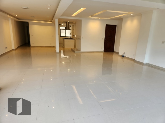 Apartamento à venda com 3 quartos, 180m² - Foto 8