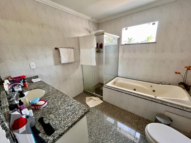 Casa de Condomínio à venda com 6 quartos, 417m² - Foto 17