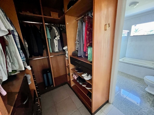 Casa de Condomínio à venda com 6 quartos, 417m² - Foto 16